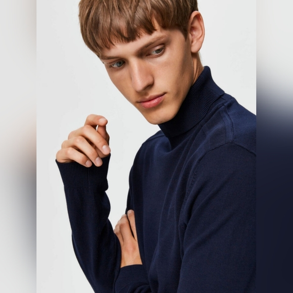 Selected Homme Navy Knit Long-Sleeve Turtleneck - Movie used! - Picture 4 of 11